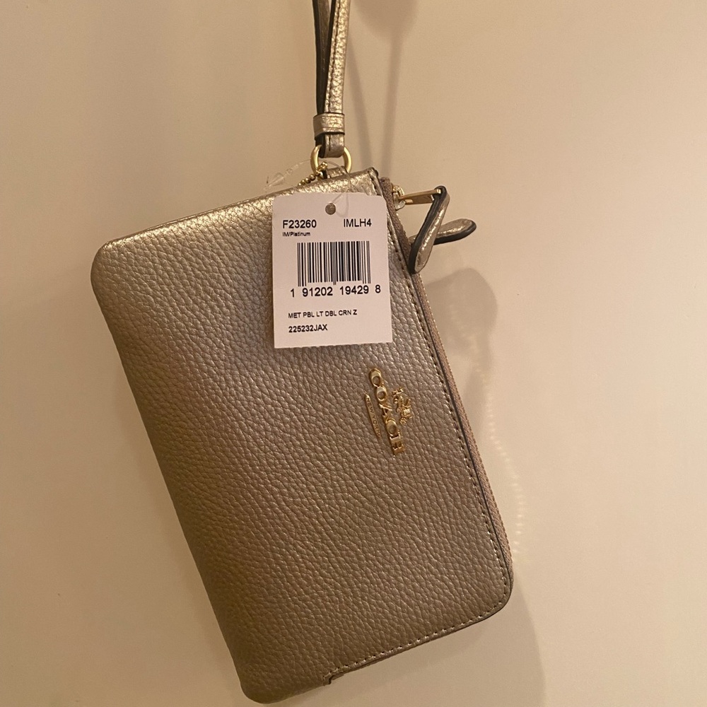 NWT - Coach leather double zip wristlet
